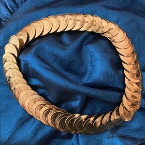 Vintage ELIZABETH 2 REGINA Gold Tone Coin Belts Elastic Stretch